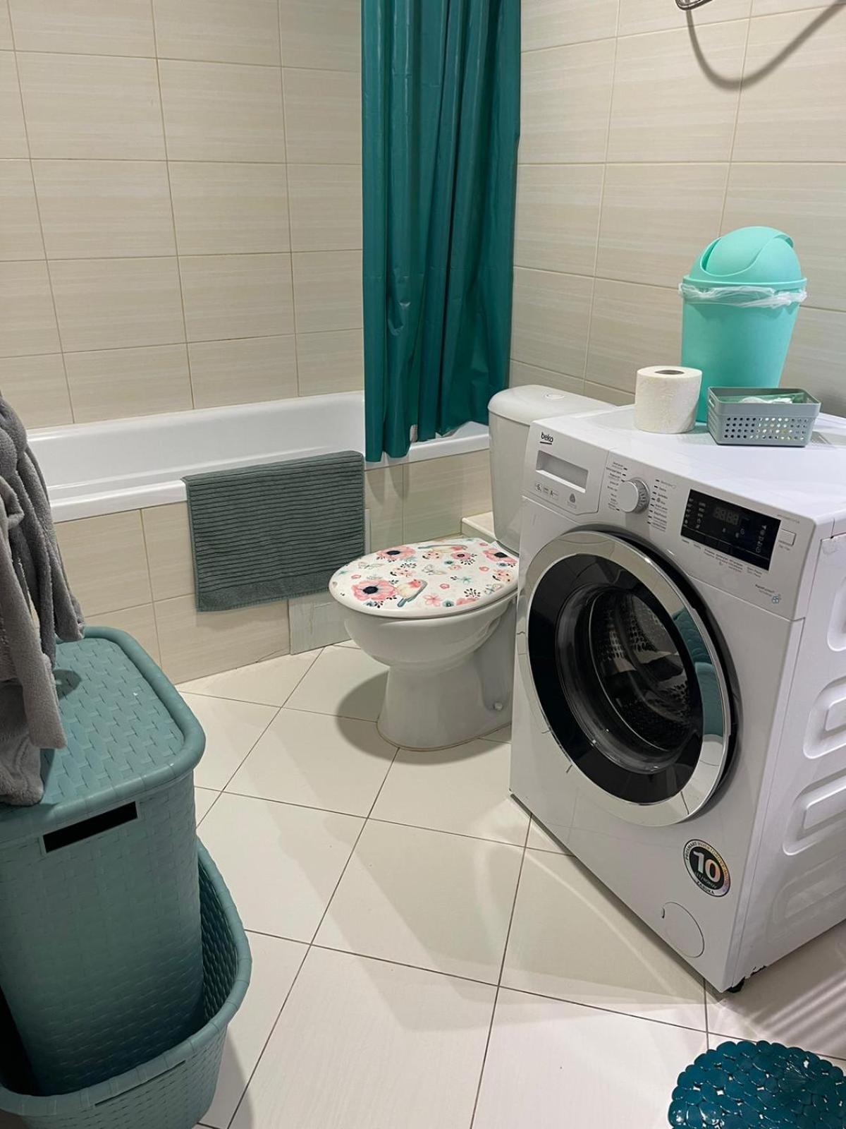 Velky Apartman Bratislava Buitenkant foto