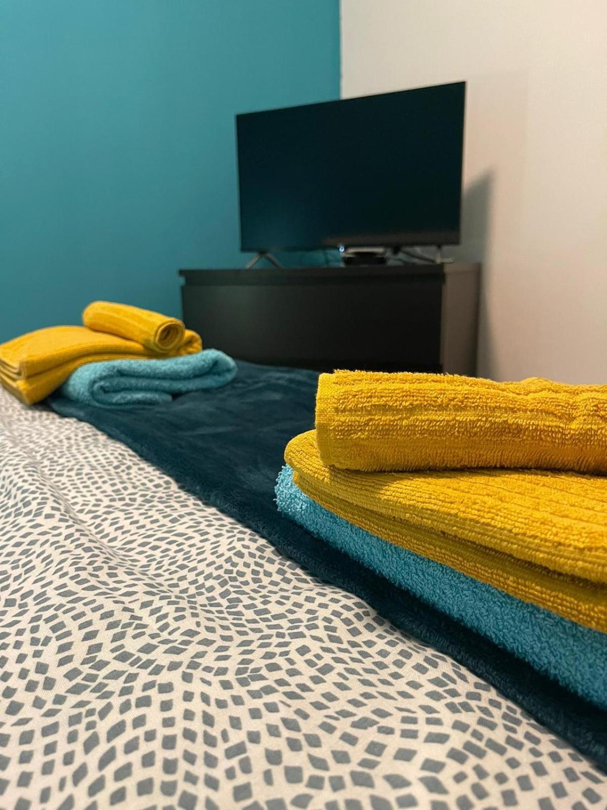 Velky Apartman Bratislava Buitenkant foto